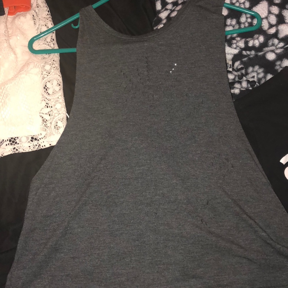 muscle tee